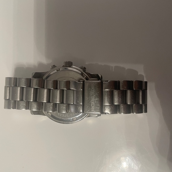 Michael Kors watch - Picture 5 of 6